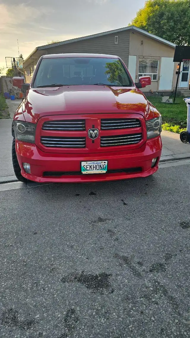 2014 Dodge Ram Hemi Sport
