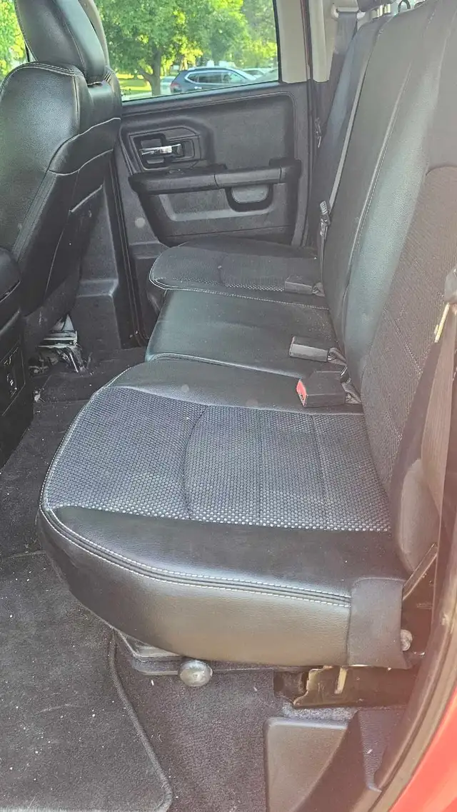 2014 Dodge Ram Hemi Sport - Photo 8