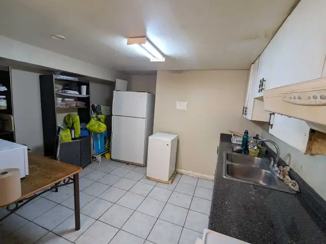 Furnished Room Rent FREE UTILITIES Malton - Photo 7
