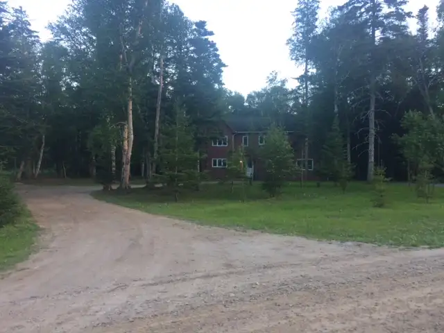 Fully furnished room for rent with own washroom. $750 month! - Photo 9