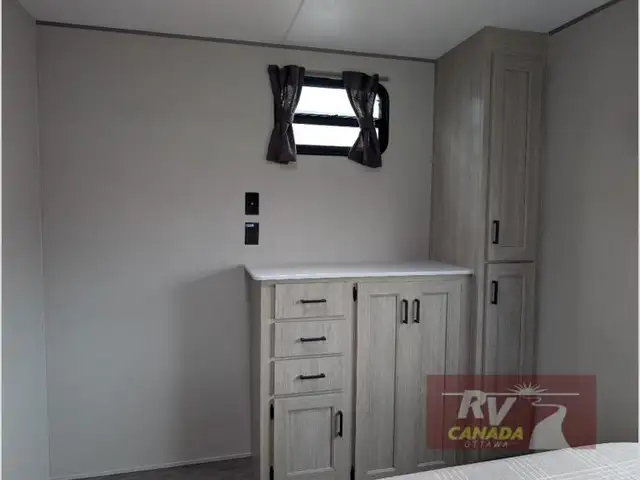 2026 Forest River RV Aurora 40BHTS2Q - Photo 9