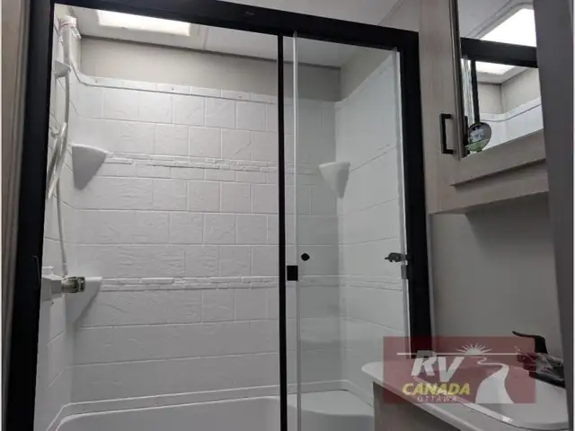 2026 Forest River RV Aurora 40BHTS2Q - Photo 13