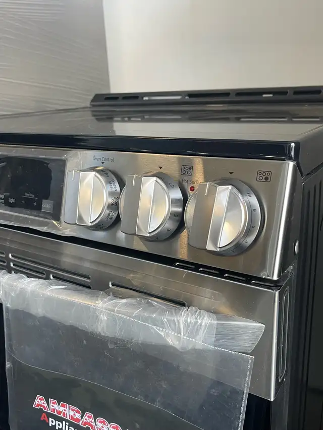 NEW 30" LG Slide In Range Stove (Convection & Self Clean) 6.3 CF - Photo 7