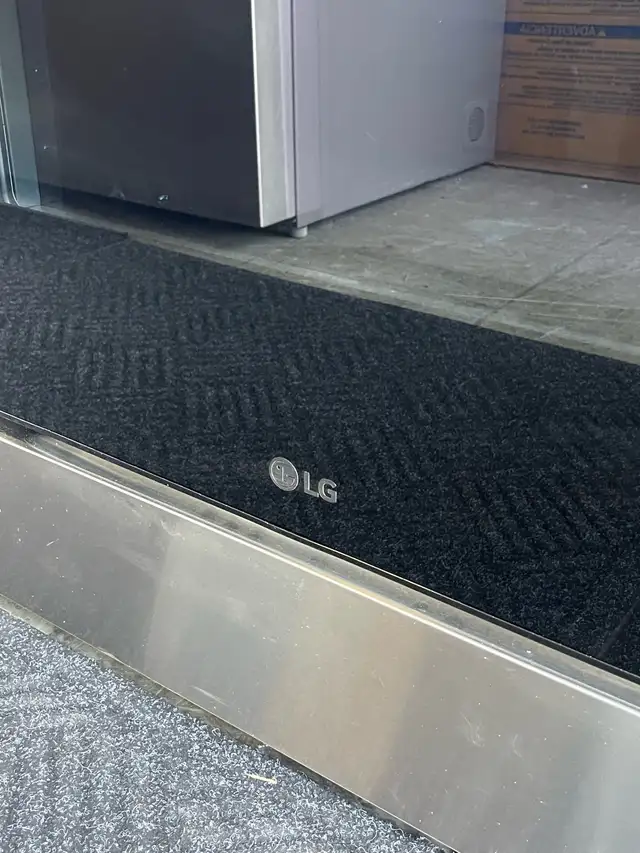 NEW 30" LG Slide In Range Stove (Convection & Self Clean) 6.3 CF - Photo 9