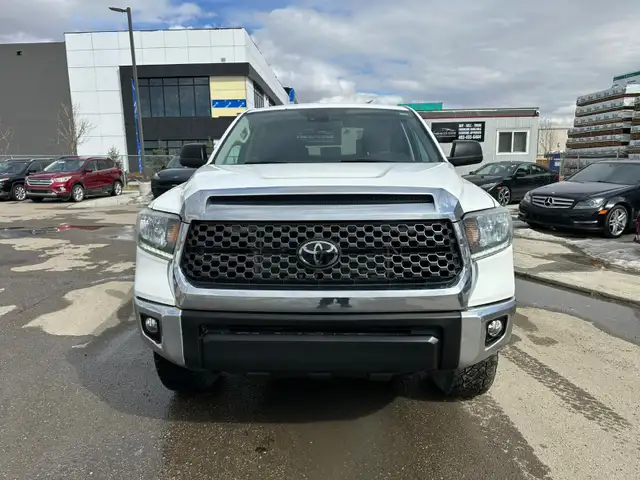2021 Toyota Tundra SR5 AWD | No Accident Report, Bluetooth - Photo 2