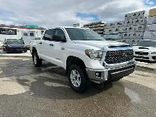 2021 Toyota Tundra SR5 AWD | No Accident Report, Bluetooth - Photo 3