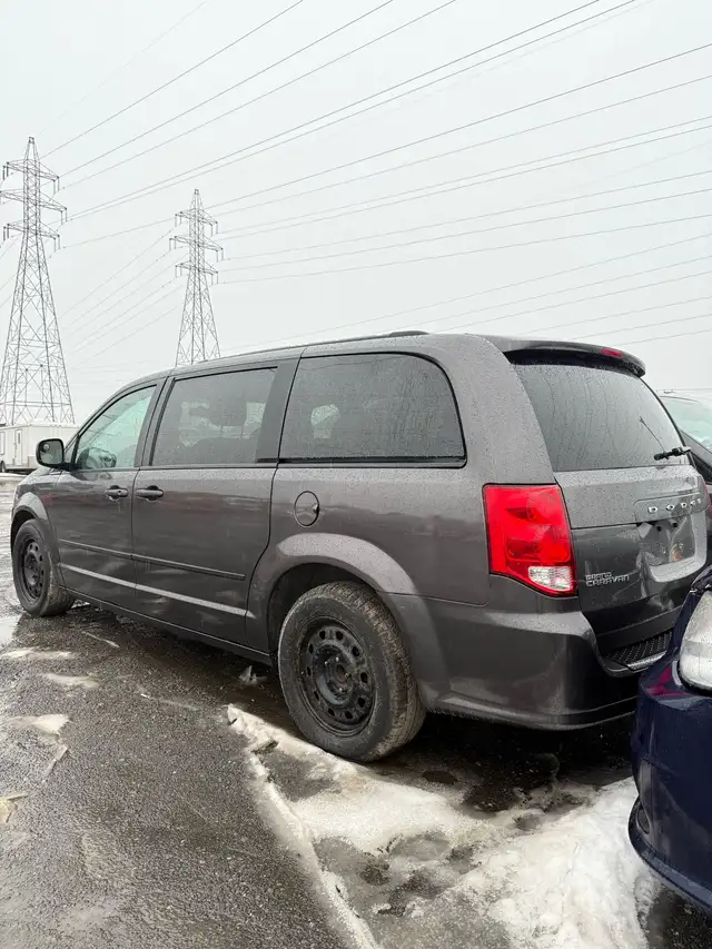 2016 Dodge Grand Caravan SXT - Photo 5