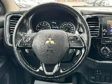 2017 Mitsubishi Outlander SE AWD: Bluetooth, Backup Cam - Photo 13