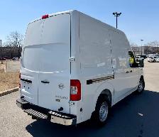 2013 Nissan NV3500 HD Toit Haut (High Roof) - Photo 3