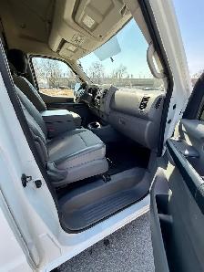2013 Nissan NV3500 HD Toit Haut (High Roof) - Photo 8