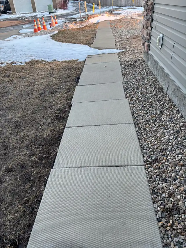 24" X 30" CONCRETE SIDEWALK BLOCKS