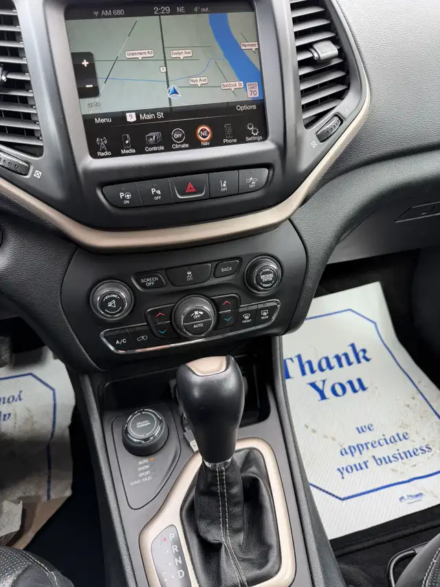 2015 Jeep Cherokee Limited 4cy AWD SUV Top of the Line options - Photo 10