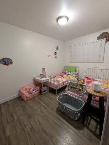 4-bed house, 2-bath with detached garage - Photo 3