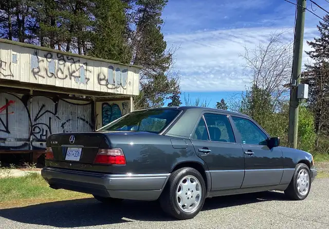 Gorgeous Clean Mercedes Benz W124 E420 in BC - Photo 4