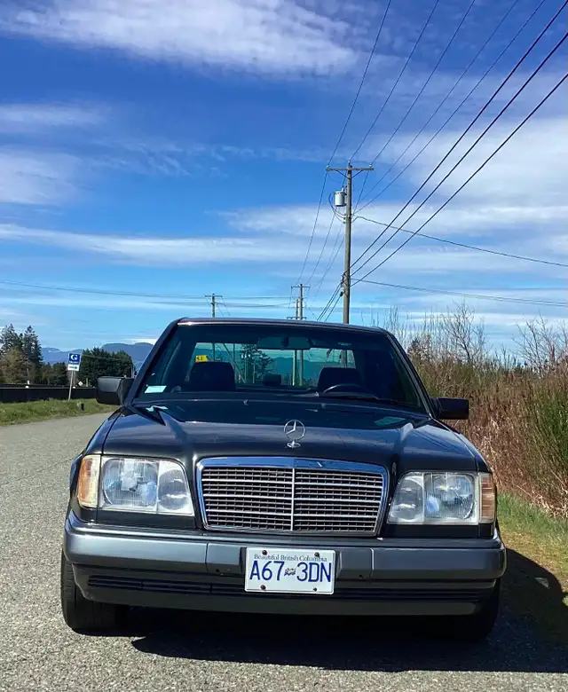 Gorgeous Clean Mercedes Benz W124 E420 in BC - Photo 10