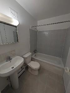1 Bedroom Apt Available @ 2685 King Street East, Hamilton!! - Photo 3