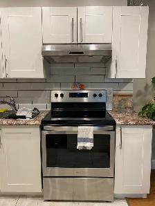 TWO BEDROOM APARTMENT ON MERIVALE ROAD - CENTRAL LOCATION - Photo 5