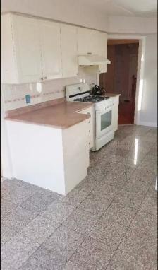 Beautiful 3 Bedrooms End Unit Townhouse Silver City Location - Photo 7