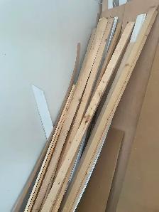 Shelves and moulding - Photo 3