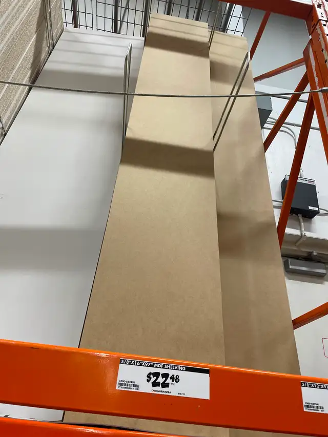 Shelves and moulding - Photo 4