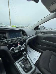 2019 HYUNDAI ELANTRA PREFERRED AUTO - Photo 13