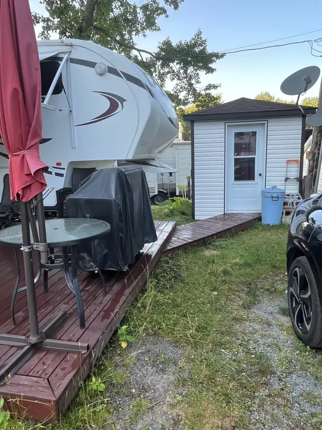 fifthwheel crusader 32 pieds  2014 - Photo 5