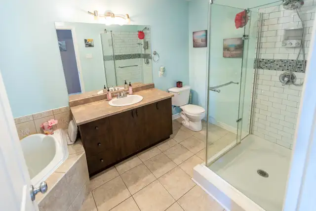 Cozy All-Inclusive Room for Rent–Ideal for Student/Young  Pro - Photo 6