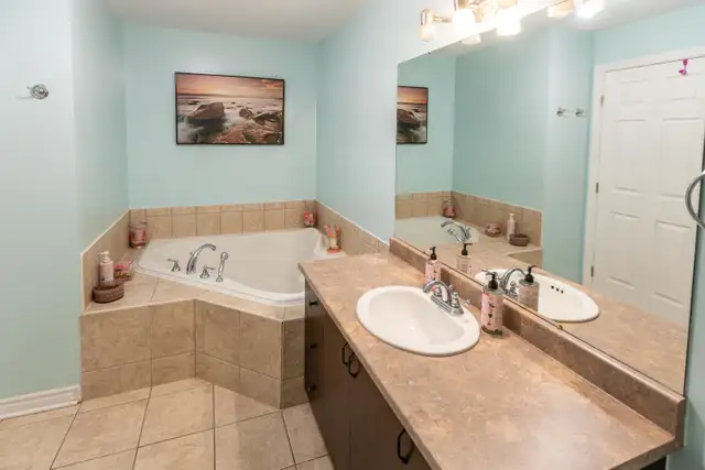 Cozy All-Inclusive Room for Rent–Ideal for Student/Young  Pro - Photo 7