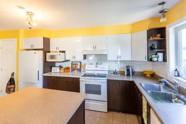 Cozy All-Inclusive Room for Rent–Ideal for Student/Young  Pro - Photo 9