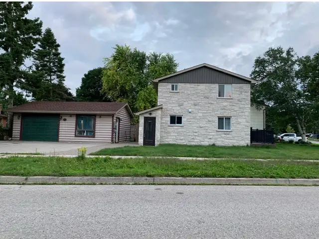 2 Bedroom One Bathroom. Guelph by UofG