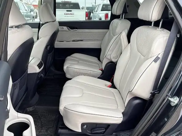 2023 Hyundai Palisade AWD Ultimate Calligraphy 7P Leather, 3rd R - Photo 4