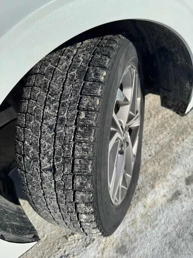 2021 Hyundai Sonata 2.5L 4 cylinder clean title fresh safety - Photo 4