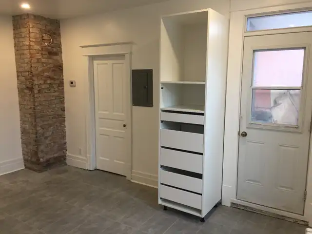 6 1/2, 2501 d'Orléans, Hochelaga, métro Pie-IX ou Joliette - Photo 2