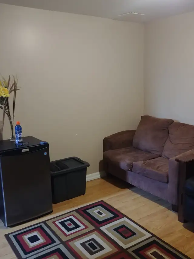 Room for Rent: $700 All-Inclusive near Fanshawe (1 Year Lease) - Photo 5