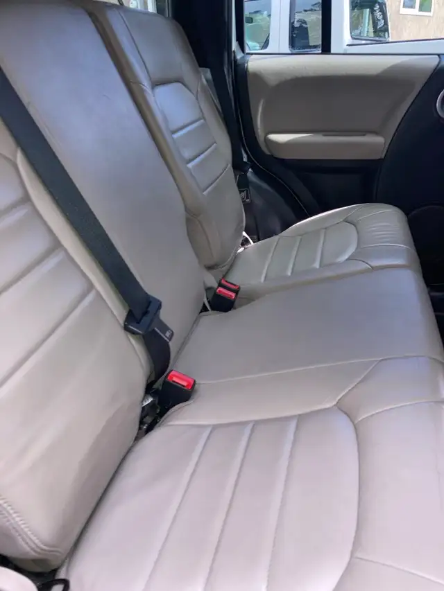 2004 Jeep Liberty Renegade 4X4 - Photo 9