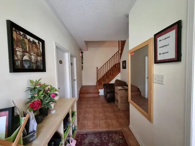 Cozy Bright Room Private Bath Parking @York University Village - Photo 7