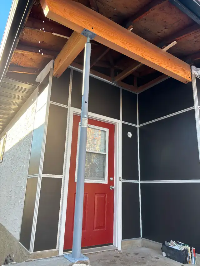 Hiring exterior renovation specialist/ siding installer/ helper. - Photo 4