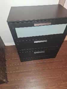 BEDROOM DRESSER