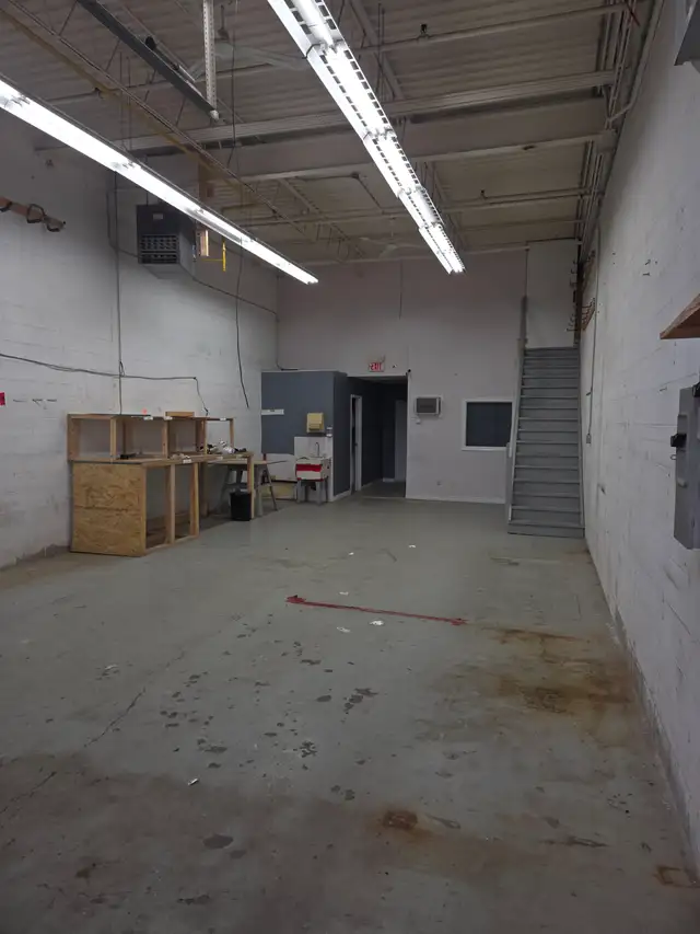 Industrial Unit for Rent - Photo 9