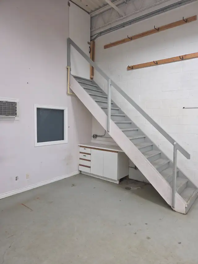 Industrial Unit for Rent - Photo 10