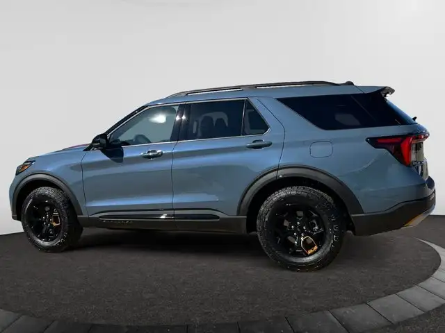 2026 Ford Explorer Tremor - Photo 2