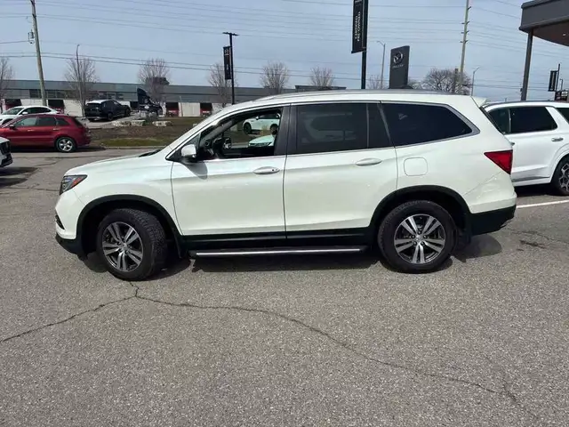 2017 Honda Pilot EX AWD - BACK-UP/BLIND-SPOT CAM! 8 PASS! REMOTE - Photo 2