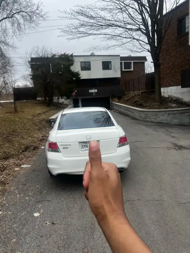 Honda Accord - Photo 3