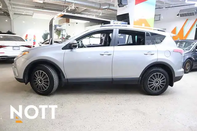 2016 TOYOTA RAV-4 LE - 2 Sets of Tires | Remote Start - Photo 2
