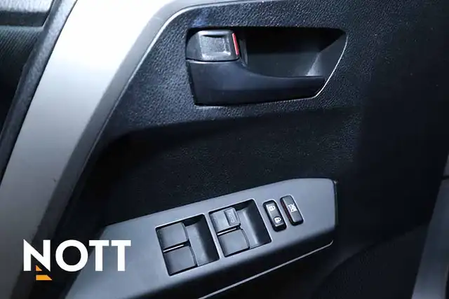 2016 TOYOTA RAV-4 LE - 2 Sets of Tires | Remote Start - Photo 11