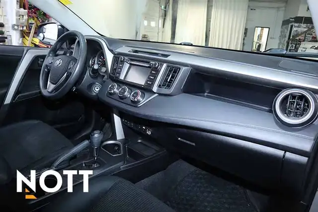 2016 TOYOTA RAV-4 LE - 2 Sets of Tires | Remote Start - Photo 17