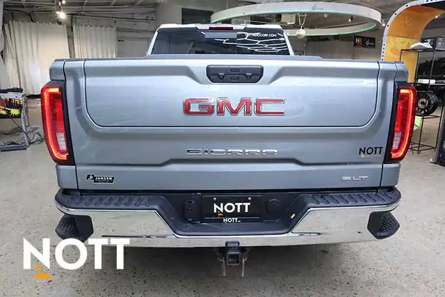 2024 GMC SIERRA 1500 SLT - Photo 3