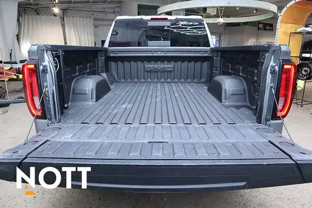 2024 GMC SIERRA 1500 SLT - Photo 4