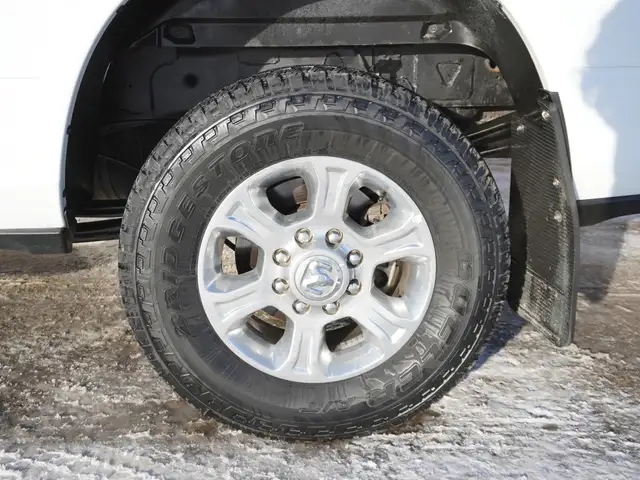 2023 Ram 3500 BIG HORN SPORT FULLY LOADED HTD SEATS/WHEEL & MORE - Photo 57