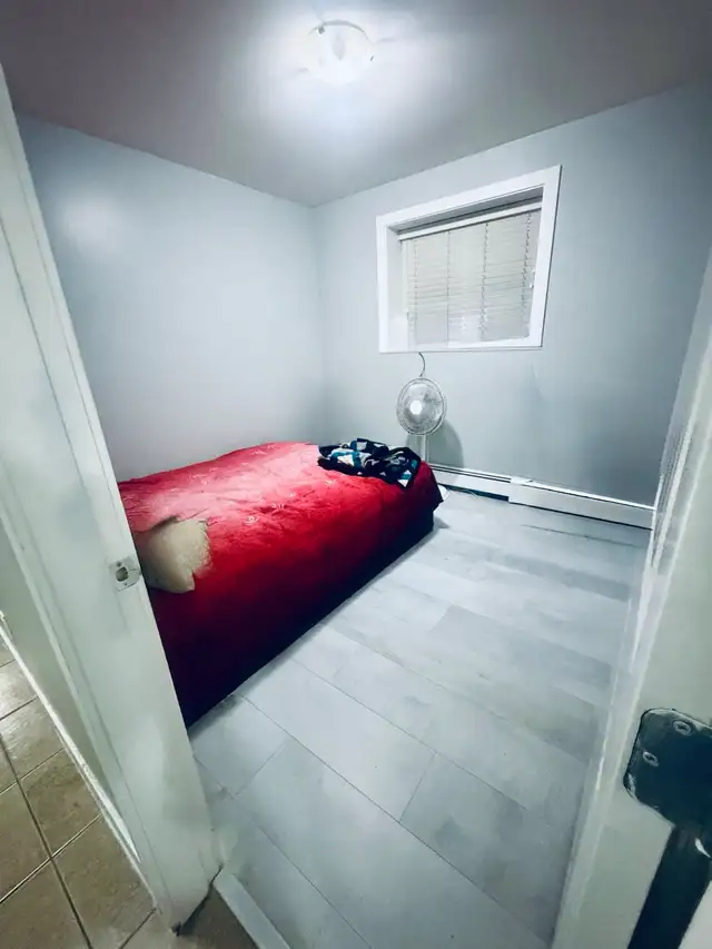 2 Bedroom Basement Suite for Rent – Clayton Heights, Surrey - Photo 2